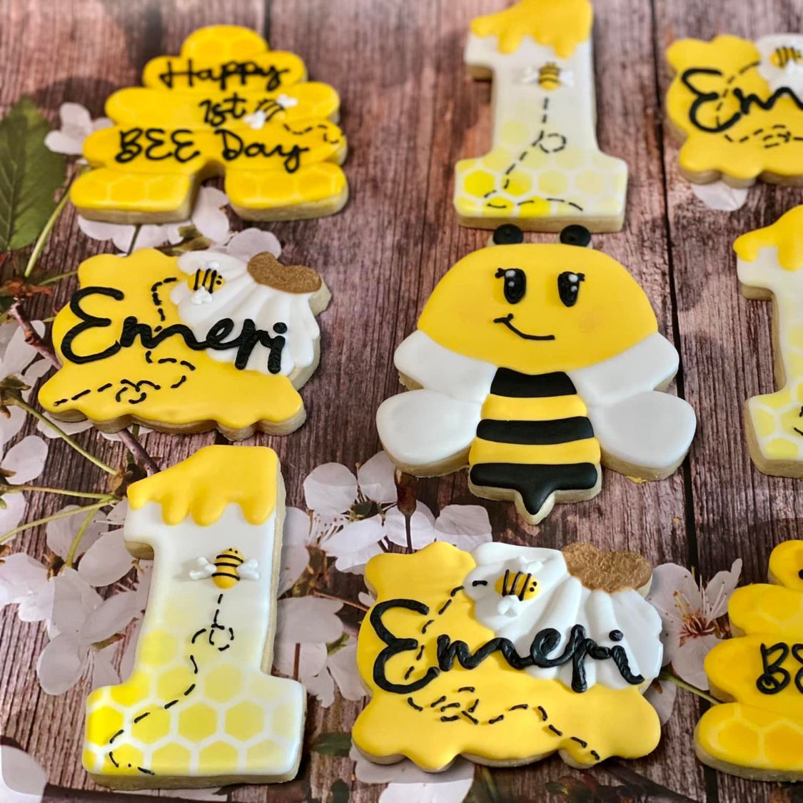 Bee cookies